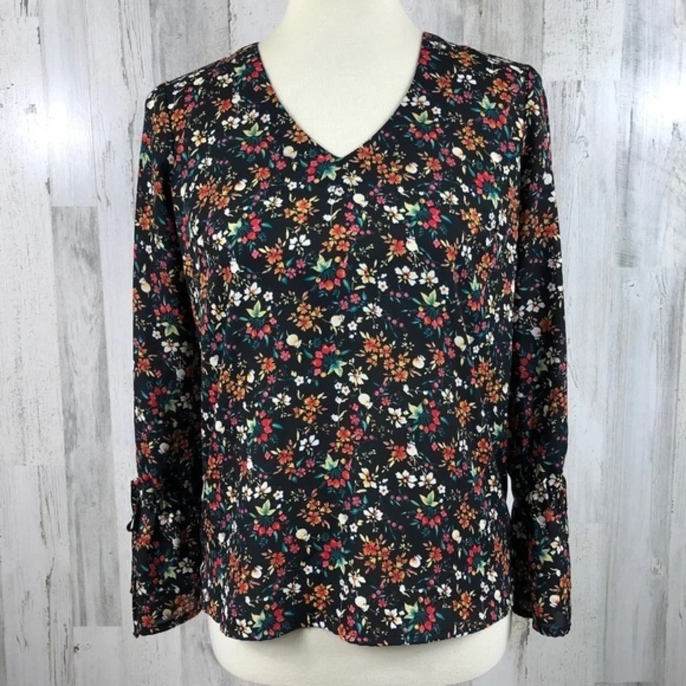 J.Crew Mercantile Black‎ Floral Bell Sleeve Blouse